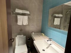 -莫泰酒店(厦门万象城火车站地铁站店)