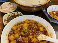 -富正毅三下锅·湘西韵味(天门山索道店)