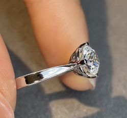 -钻石小鸟钻戒婚戒定制(石路店)