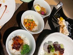 -穹六人间 people 6(岳阳路店)