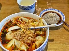 -笑来喜馄饨小笼工坊店(湖滨街店)
