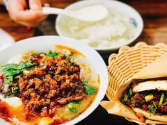 粉蒸牛肉豆腐脑-豆相识•九九豆腐脑(牛咡桥店)