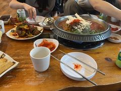 -喇喇排骨火锅·传统韩式脊骨汤(望京西园总店)