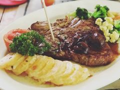 -Bamboo Bar & Grill Restaurant