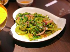 -大头虾越式风味餐厅(光明广场店)