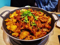 招牌悦蓉牛蛙干锅-精悦蓉(松江万达广场店)