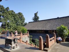 -峨眉山报国寺