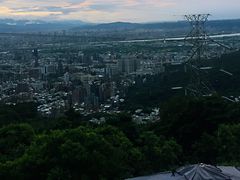 -草山夜未眠景观餐厅