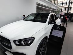 -上海星瀚奔驰4S店(红柳路店)