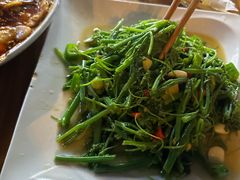 -洪平血旺椒麻鸡雅鱼饭店(熊猫大道店)