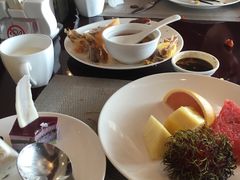 -荣誉国际酒店-云顶旋转餐厅