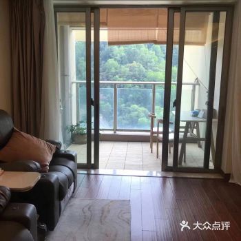 服务也好温柔好到位，细声细语的，说真的，下次还来
