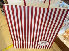 -红宝石·鲜奶小方·海派西点房(万航店)