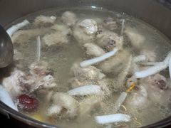 -喃喃椰·糟粕醋·椰子鸡火锅(七堡花园店)