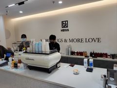 -HUGS coffee(东区店)