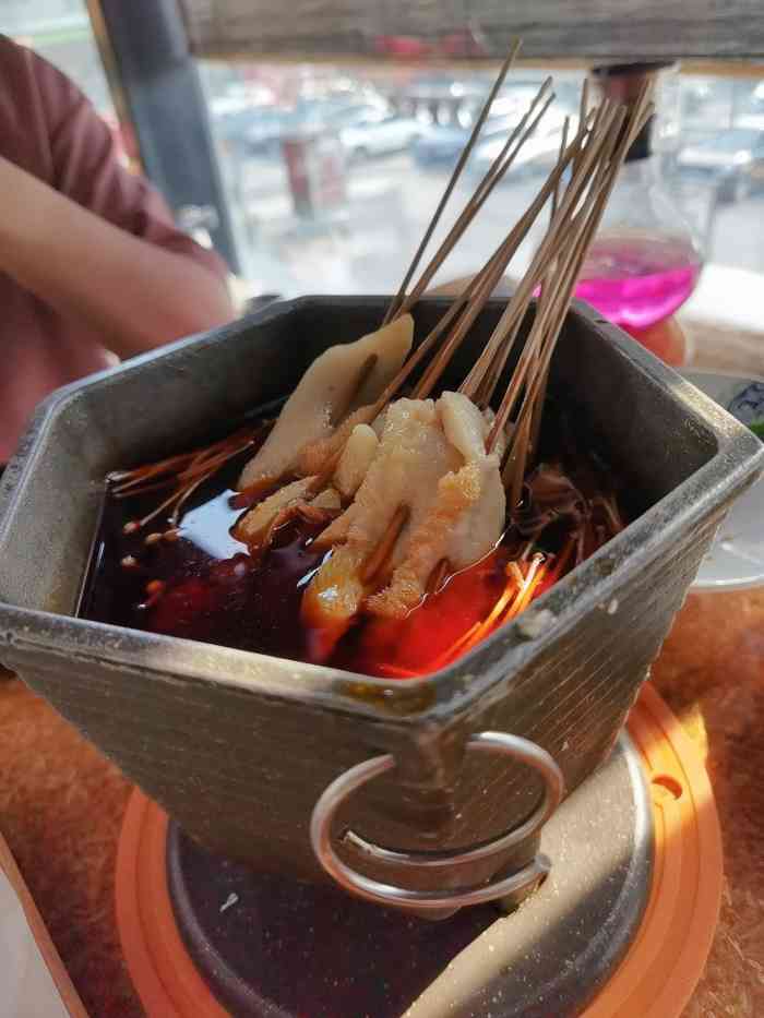 心火烧·烤吧-"在华南山上,公园旁边,面积很大,露台的环.