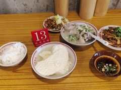-老方桌烂蹄花川菜馆(九龙坡店)