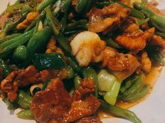 老长沙辣椒炒肉-茅炒屋龙虾·烧烤·湘菜(新河路店)