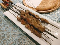 买买提烤肉-巴扎美食·新疆菜·西域歌舞表演餐厅(新疆大厦店)