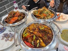 -凤凰路何眼镜香辣蟹(花果园店)