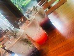 -Chom Cafe and Restaurant