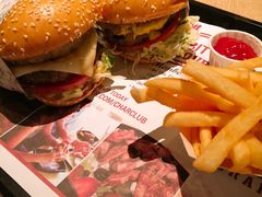 -The Habit Burger Grill 哈比特汉堡(复兴soho店)