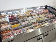 自助取餐区-锅神麻辣烫