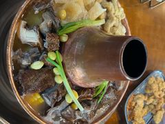 -岳记兴隆·青城腊排铜火锅(融创店)