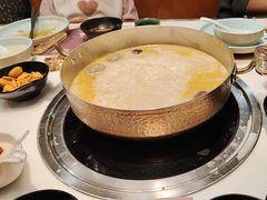 -洪氏嗨捞·猪肚鸡火锅(阳光天地店)