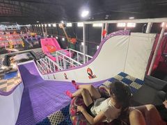 -嘿哟动霸CHUA·新潮玩运动娱乐中心·蹦床滑冰团建乐园
