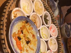 -包整·丝娃娃(一览甲秀楼风景店)