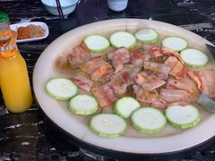 藏香猪-宏宏无烟石板烧烤