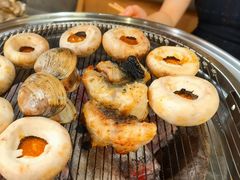 -围炉肉舍•炭烤活鳗•丹东海鲜烤肉(步行街店)