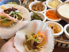 -包整·丝娃娃(一览甲秀楼风景店)