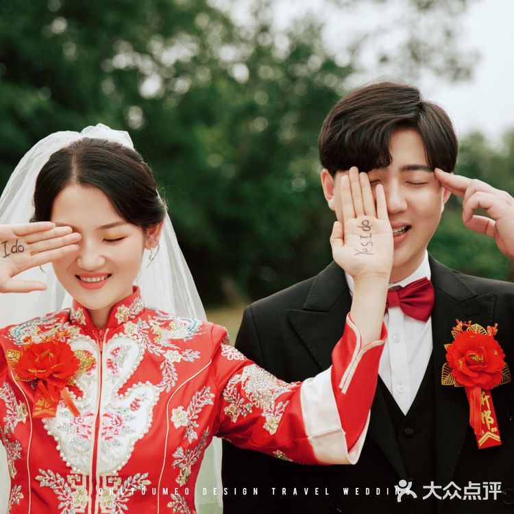 新中式婚纱照┃秀禾外景婚纱照