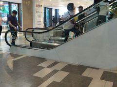 -星巴克(上海虹桥新天地二店)