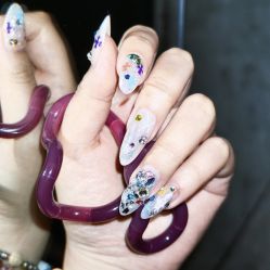 -171 Naillife