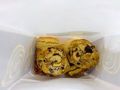 -SKROLL卡特司库·蛋糕定制·生吐司·司康(古北程家桥店)