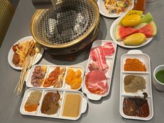 -山焱·炭火自助烤肉(周浦万达店)