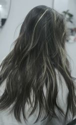 -Moyue HAIR SALON