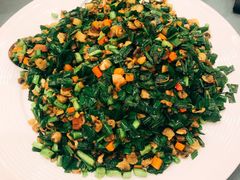 蚬肉生菜包-沙龙酒家