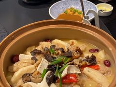 -状元人家·公园别墅衡东土菜(溪悦荟店)