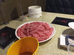 百合好运火锅餐厅(米兰店)-魔法帽酱料牛肉小火锅(米兰店)