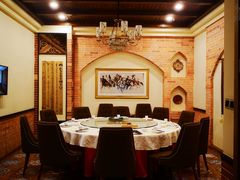 包厢-巴扎美食·新疆菜·西域歌舞表演餐厅(新疆大厦店)
