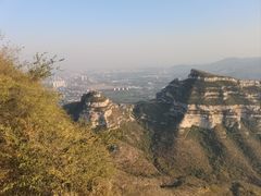 -抱犊寨风景区