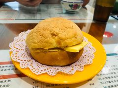 菠萝油-小龍鳳餐室(番禺路店)