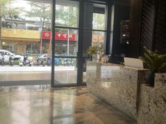 -铂尔登国际酒店(南山深圳湾口岸店)