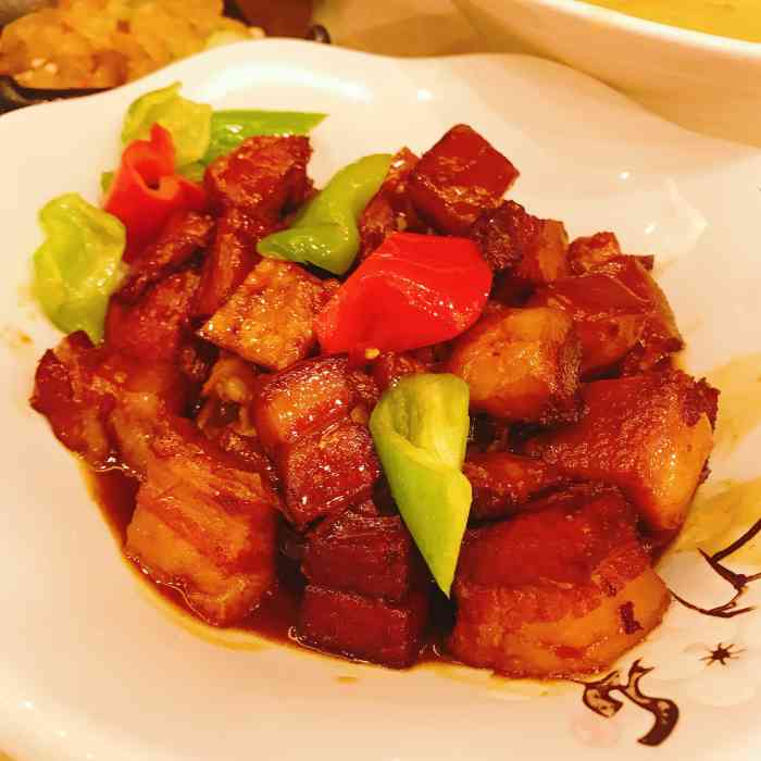 宗江大酒店-"[薄荷]环境:九层大楼 每层一个特大包."-大众点评移动版