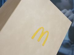 -麦当劳(乳山路店)