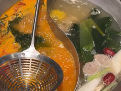 -左庭右院鲜牛肉火锅(金山万达店)